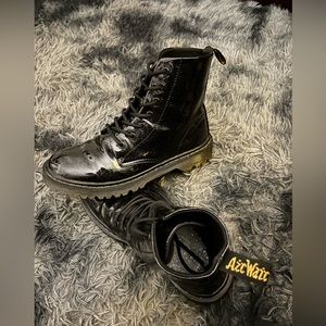 Dr. Marten Glitter boots SIZE Women’s 9